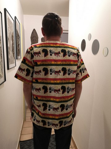 Chemise homme en tissu pagne wax du Cameroun,