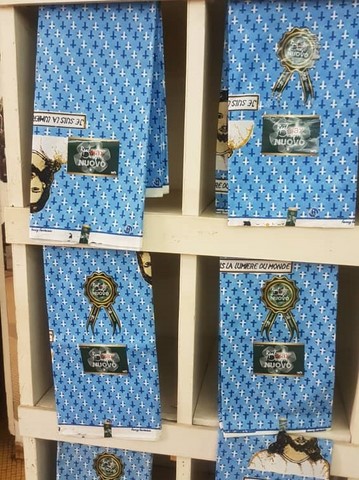 Tissu pagne wax africain, Je suis la lumière (Jésus)