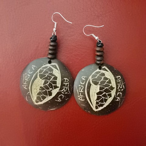 Boucles d'oreilles artisanale Africa en perles et noix de coco,