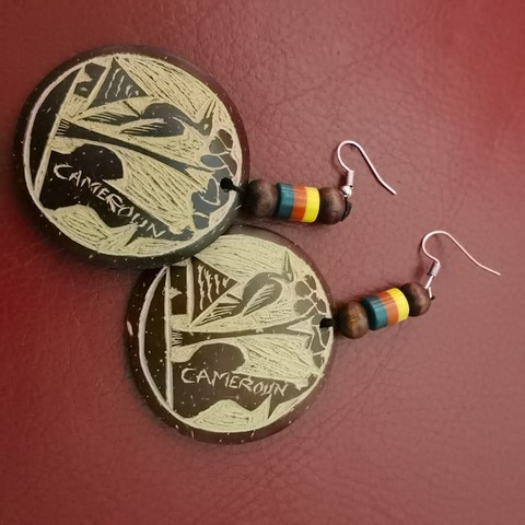 Boucles d'oreilles artisanale Cameroun en perles et noix de coco,
