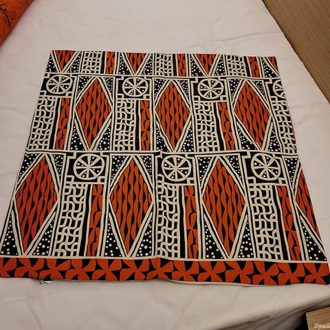 Reversible duvet + pillowcases in wax fabric,