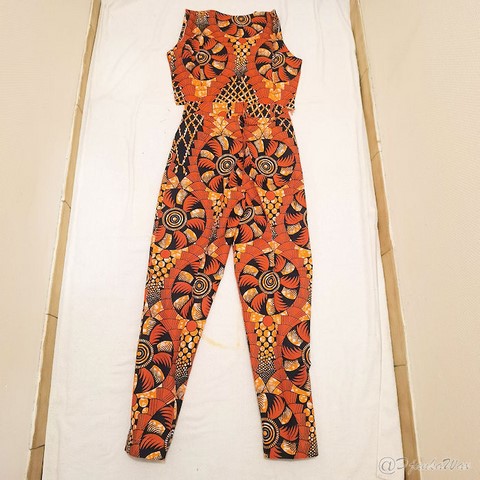 Ensemle pantalon et top en tissu pagne wax, Cameroun, djankawax,