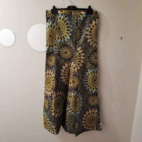 Ensemle Jupe et top en tissu pagne wax, Cameroun, djankawax,