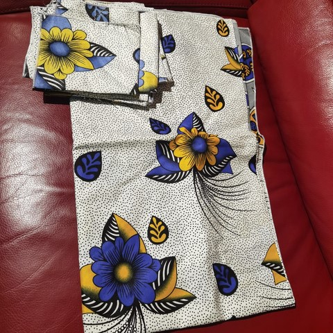 Parure nappe + serviettes En tissu pagne wax africain, chemin et sets de tale, Djankawax,