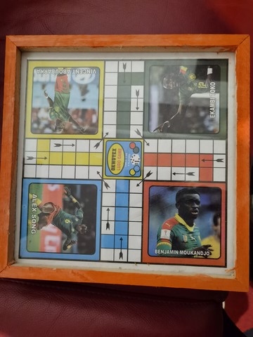 Jeu Ludo classique Fait Main bois Cameroun