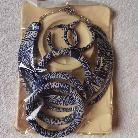 Parure Collier + Bracelets + Boucles d'oreilles Ndop Cameroun, Djankawax.