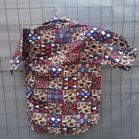 Tunique homme en tissu Ndop Toghu du Cameroun,