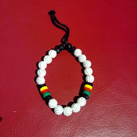 Bracelet artisanal fait main Cameroun