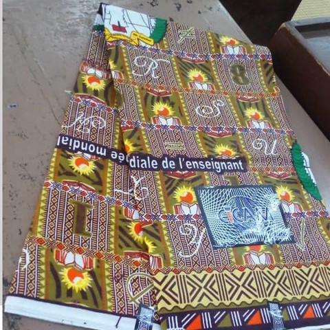 Tissu pagne wax Journée des enseignant(e)s Cameroun,
