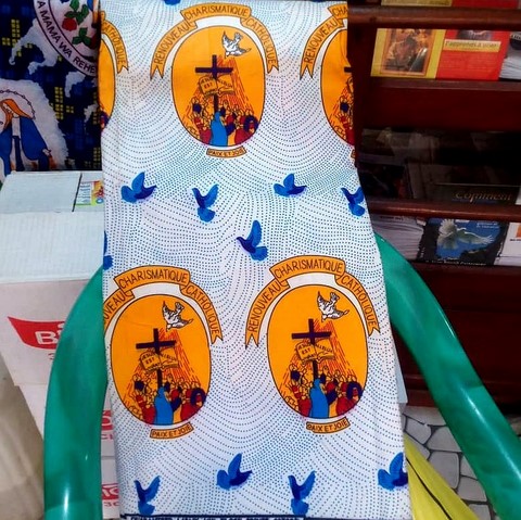 Tissu réligieux, pagne wax africain, Jésus, Je suis la lumière ,