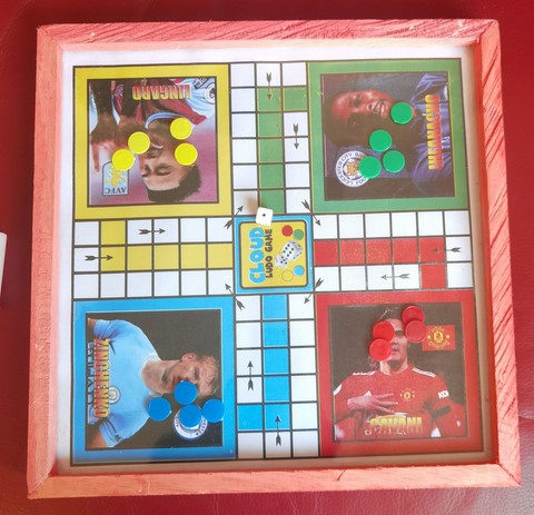 JJeu Ludo bois Cameroun ​Fait main,