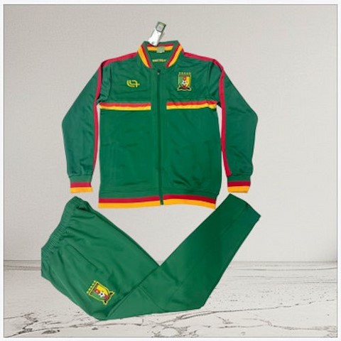 nsemble Veste + pantalon Football Cameroun, Can, Caf, Afrique, noir, One, pays africains, + Pants Set, Football, Cameroun, Soccer, Africa, Cameroon,Lions indomptables, Can, Caf, Afrique, Fourteen, noir ou blanc, soccer, Africa,