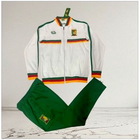 nsemble Veste + pantalon Football Cameroun, Can, Caf, Afrique, noir, One, pays africains, + Pants Set, Football, Cameroun, Soccer, Africa, Cameroon,Lions indomptables, Can, Caf, Afrique, Fourteen, noir ou blanc, soccer, Africa,