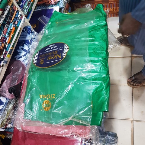 Tissu Bazin vert en coton, Djankawax, tissu au mètre,