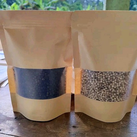 Poivre de Penja blanc Cameroun , Coopérative  La ferme de Léo, Association Laferme de Léo Nkoumadzap Cameroun,