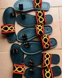 Sandales, mules artinat africain du Cameroun, 